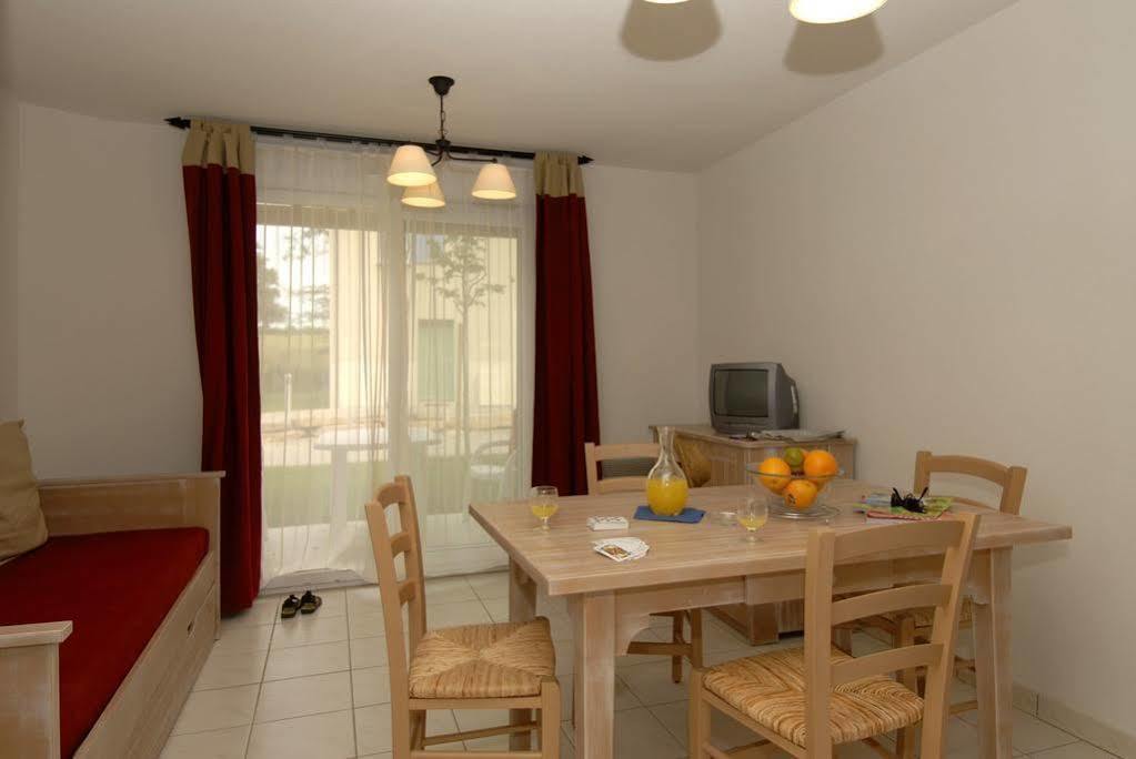Residence Odalys Le Hameau Du Lac Rignac  Ngoại thất bức ảnh